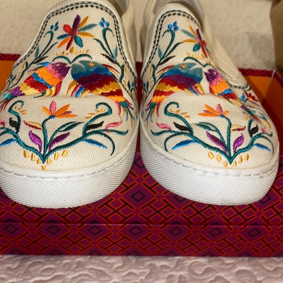 Same Edelman Embroidered shoes sneakers waking shoes lightly worn (like new) - Picture 3 of 3